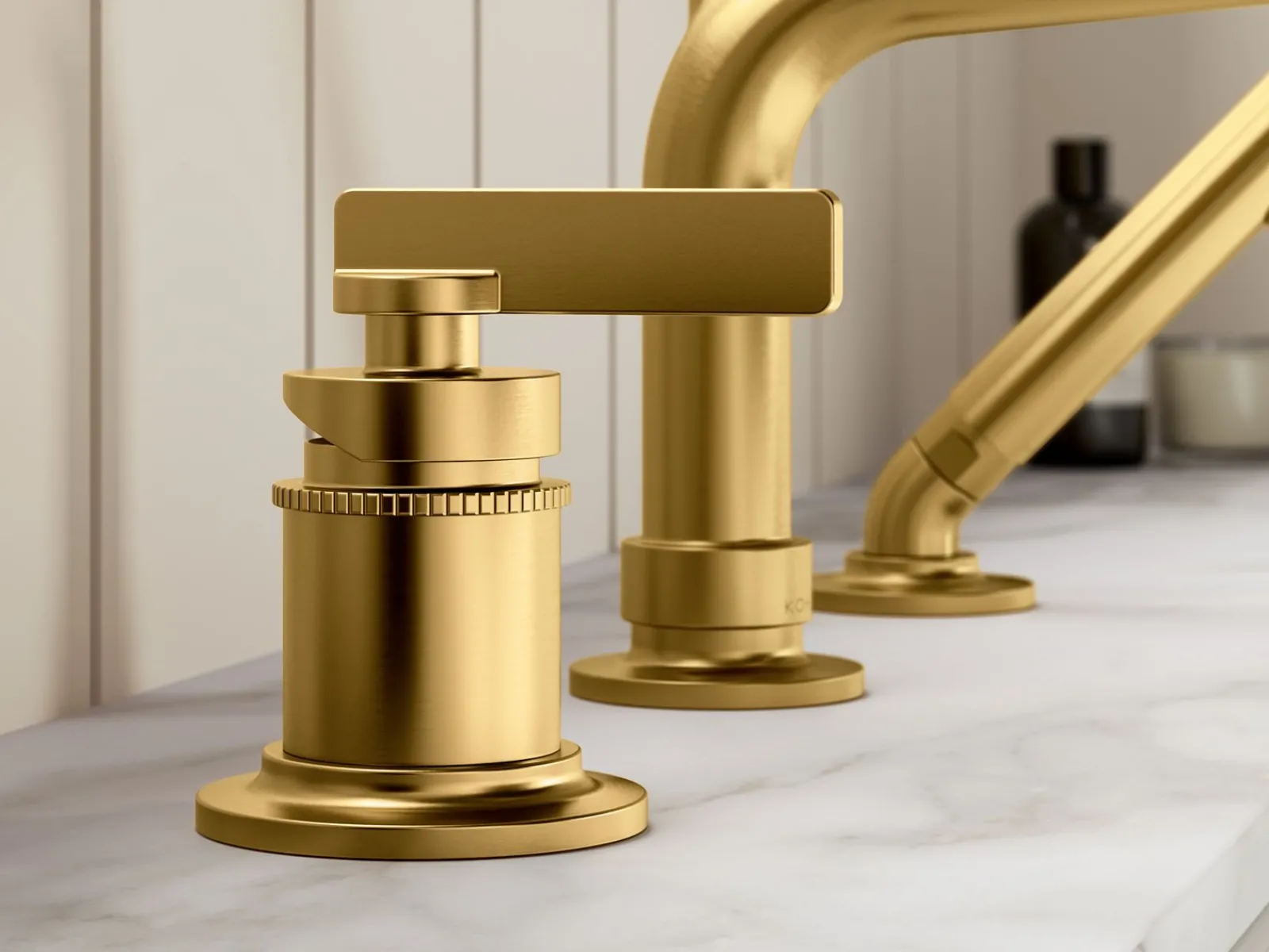 Deck-mount bath faucet with handshower^Kohler