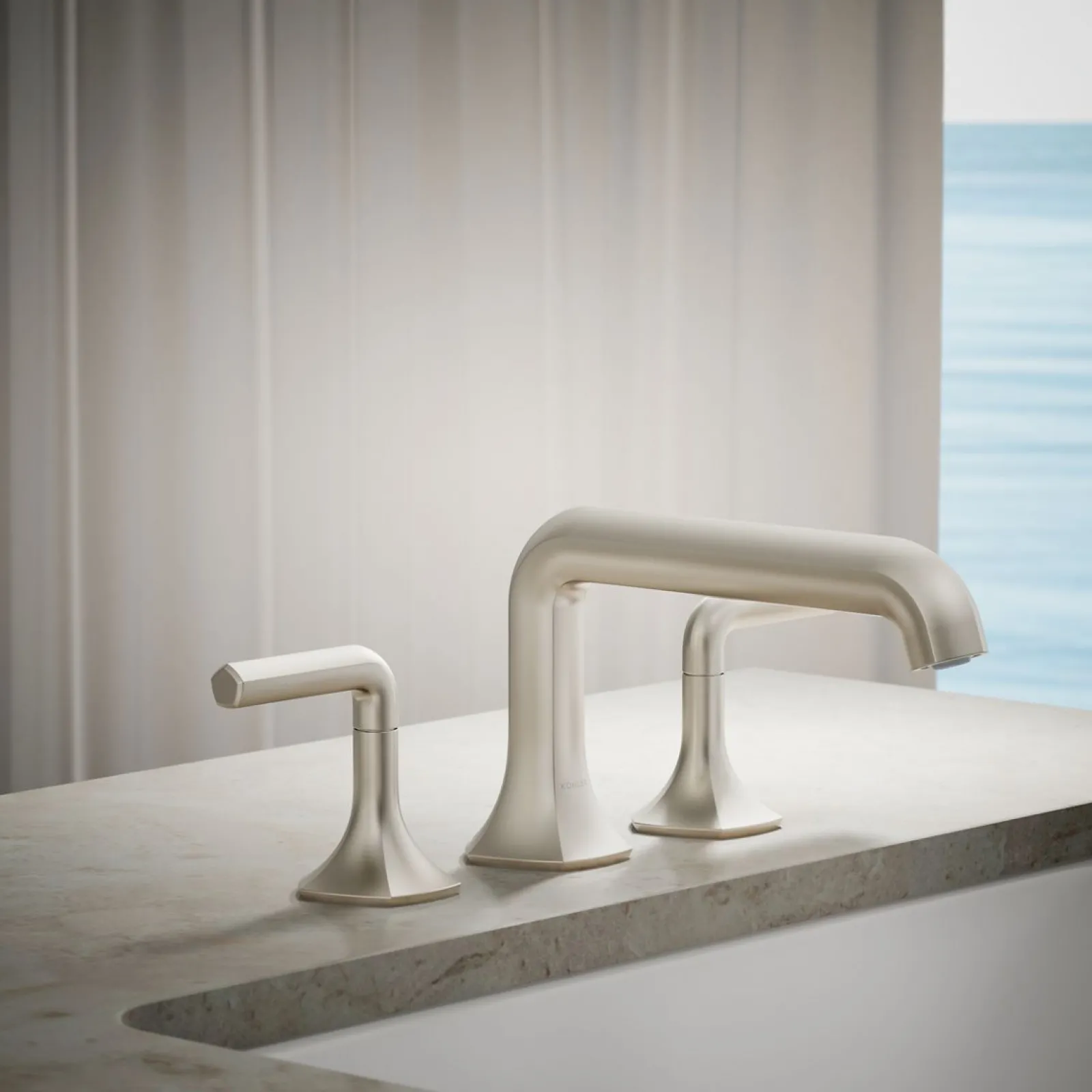 Deck-mount bath spout with Straight design^Kohler New