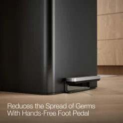 Dual-compartment step trash can^Kohler New