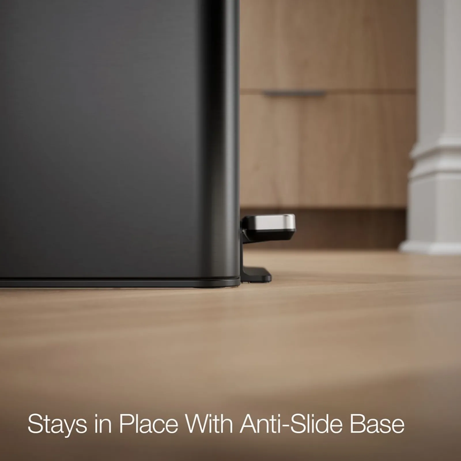 Dual-compartment step trash can^Kohler New