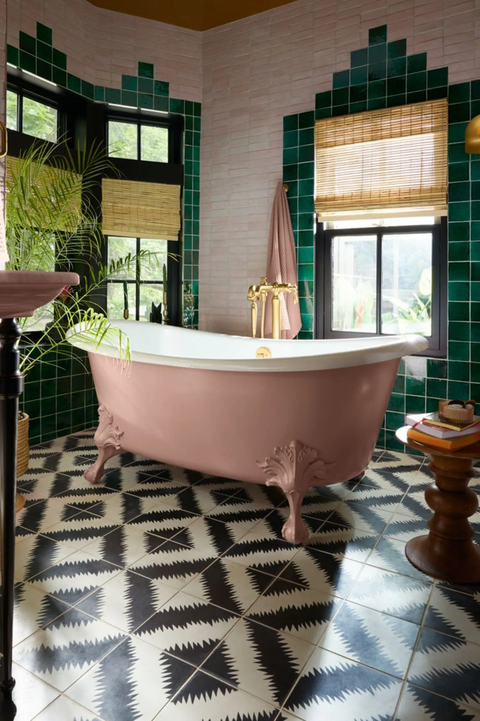 Floor-mount bath filler trim with handshower^Kohler Online