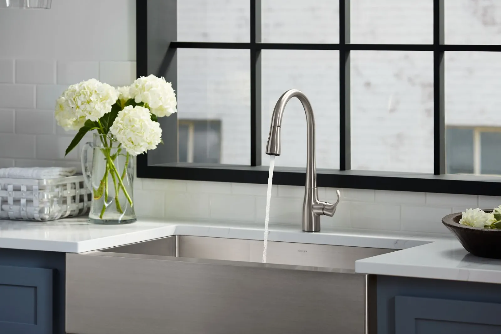 Pull-down kitchen sink faucet with three-function sprayhead^Kohler Clearance