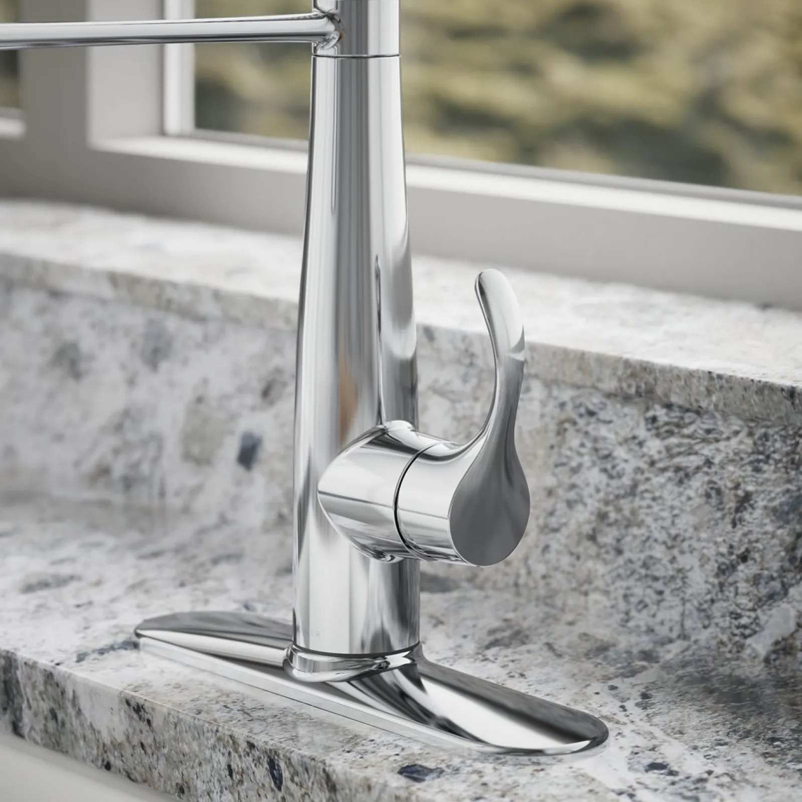 Semi-professional kitchen sink faucet with three-function sprayhead^Kohler Best