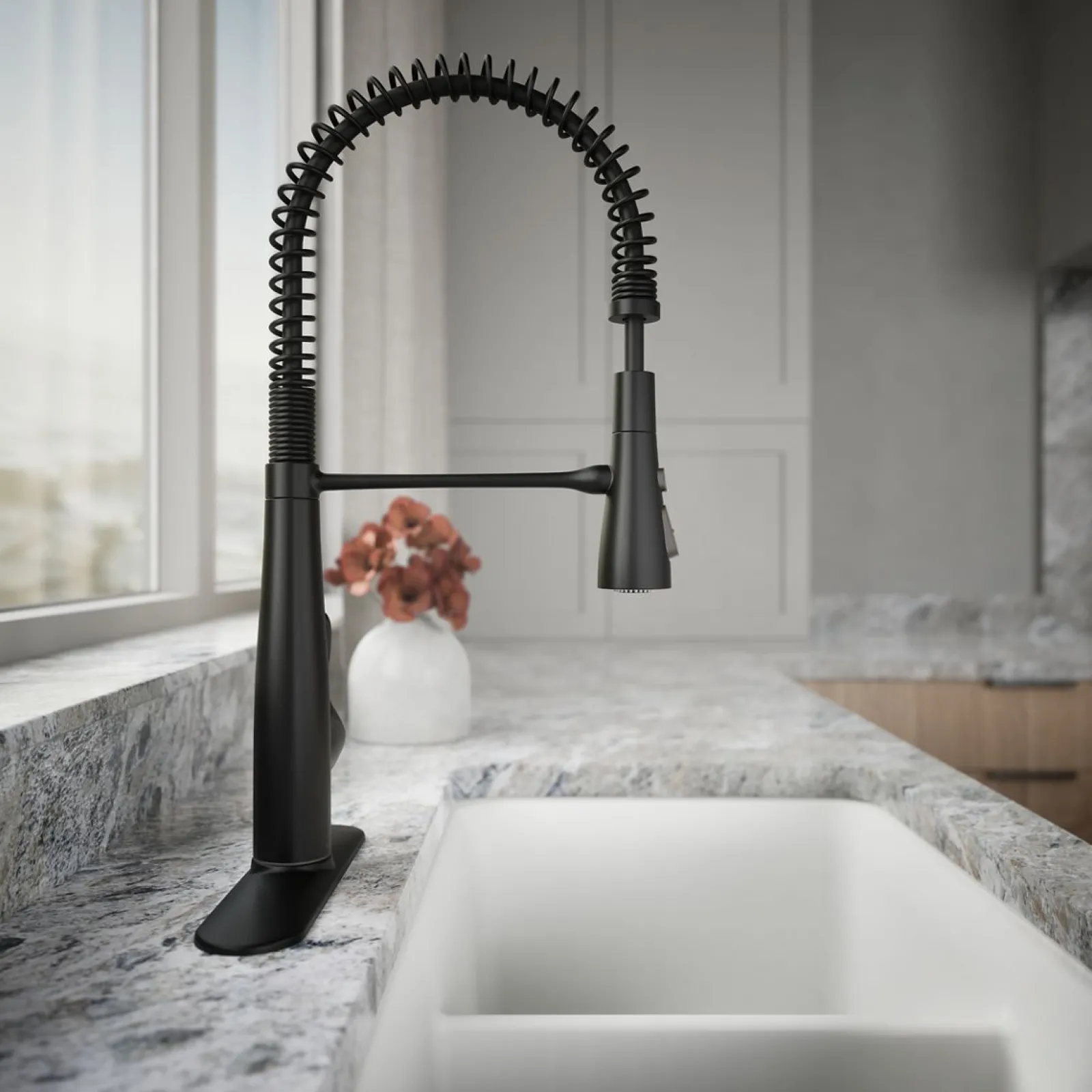 Semi-professional kitchen sink faucet with three-function sprayhead^Kohler Best