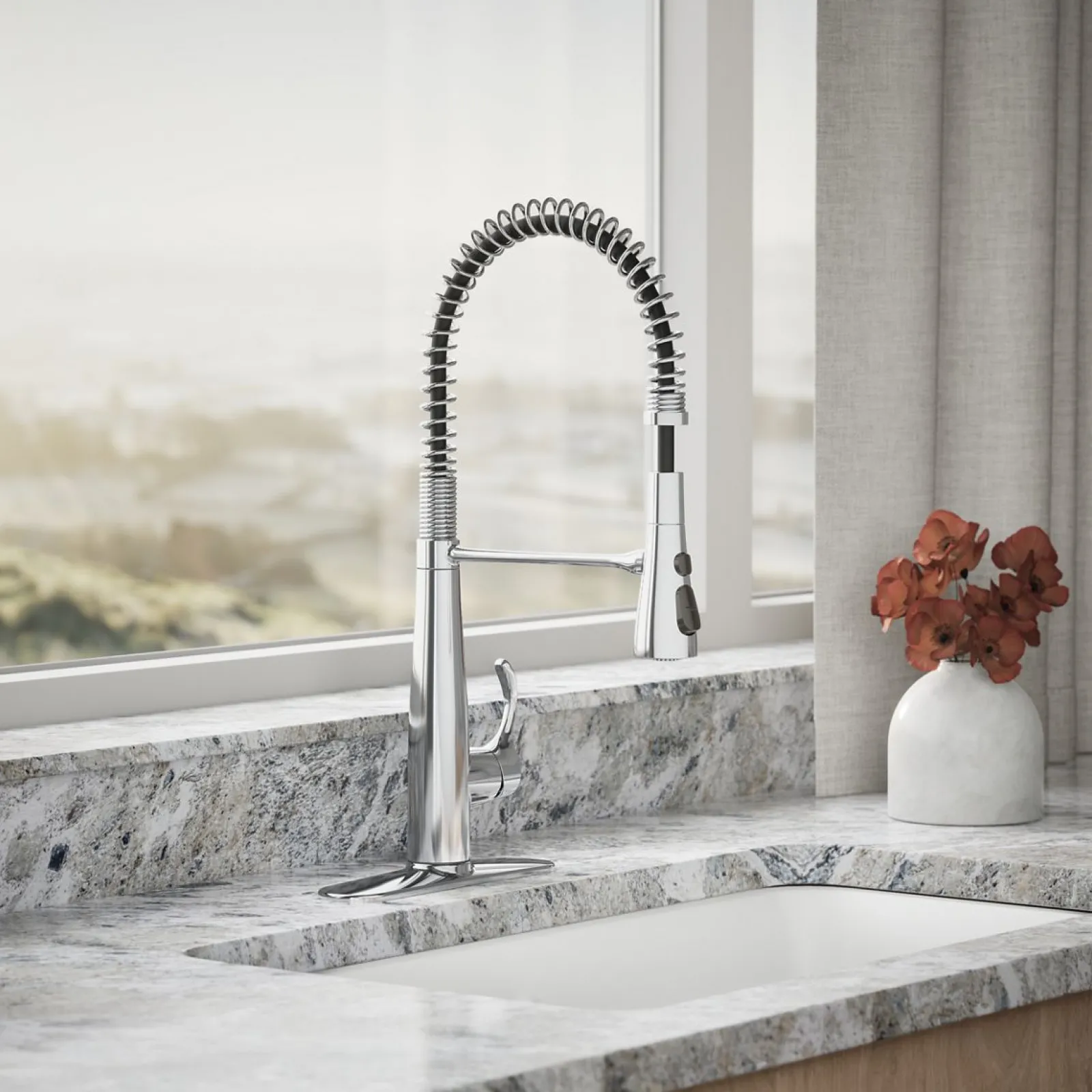 Semi-professional kitchen sink faucet with three-function sprayhead^Kohler Best