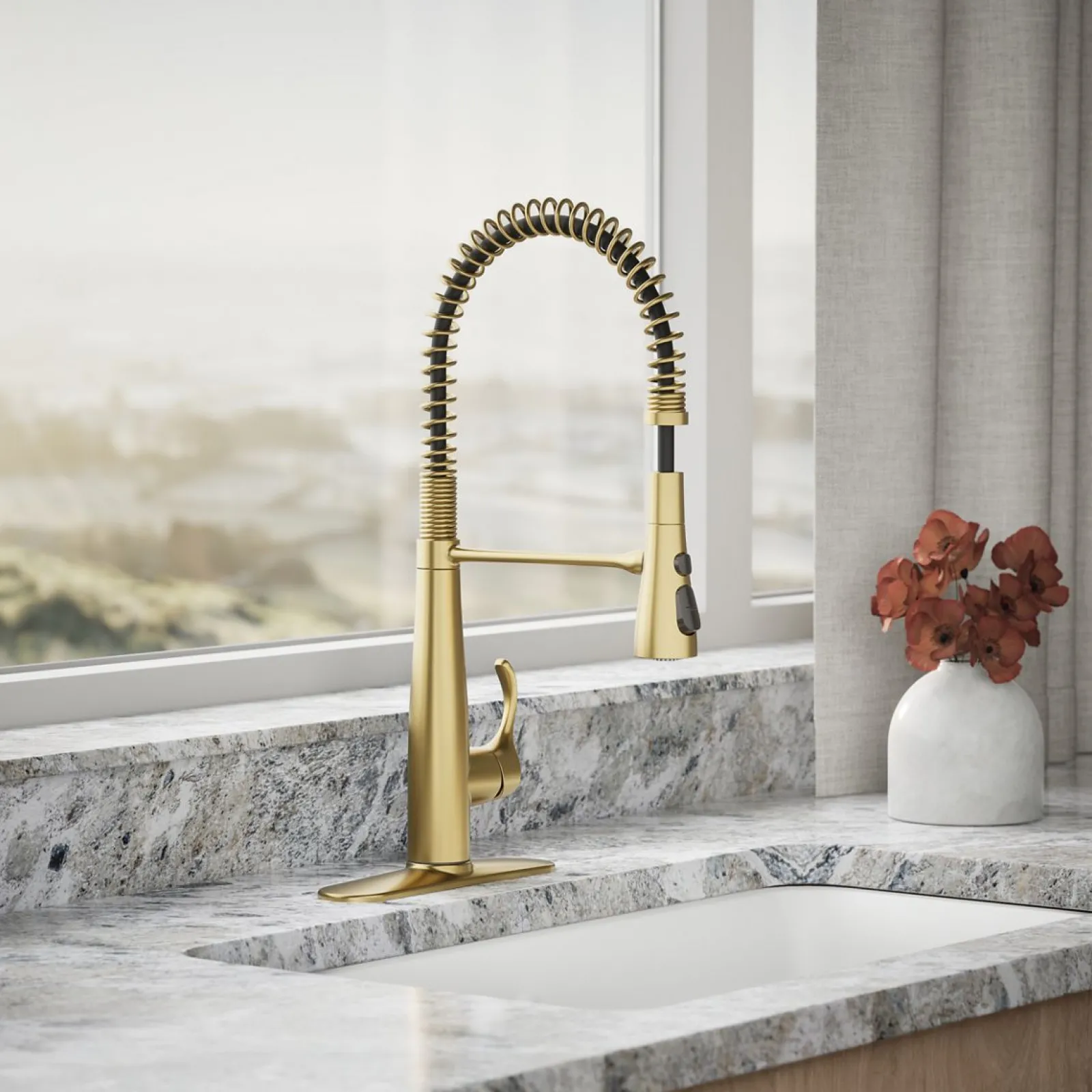 Semi-professional kitchen sink faucet with three-function sprayhead^Kohler Best