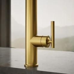 Semi-professional kitchen sink faucet with three-function sprayhead^Kohler Outlet