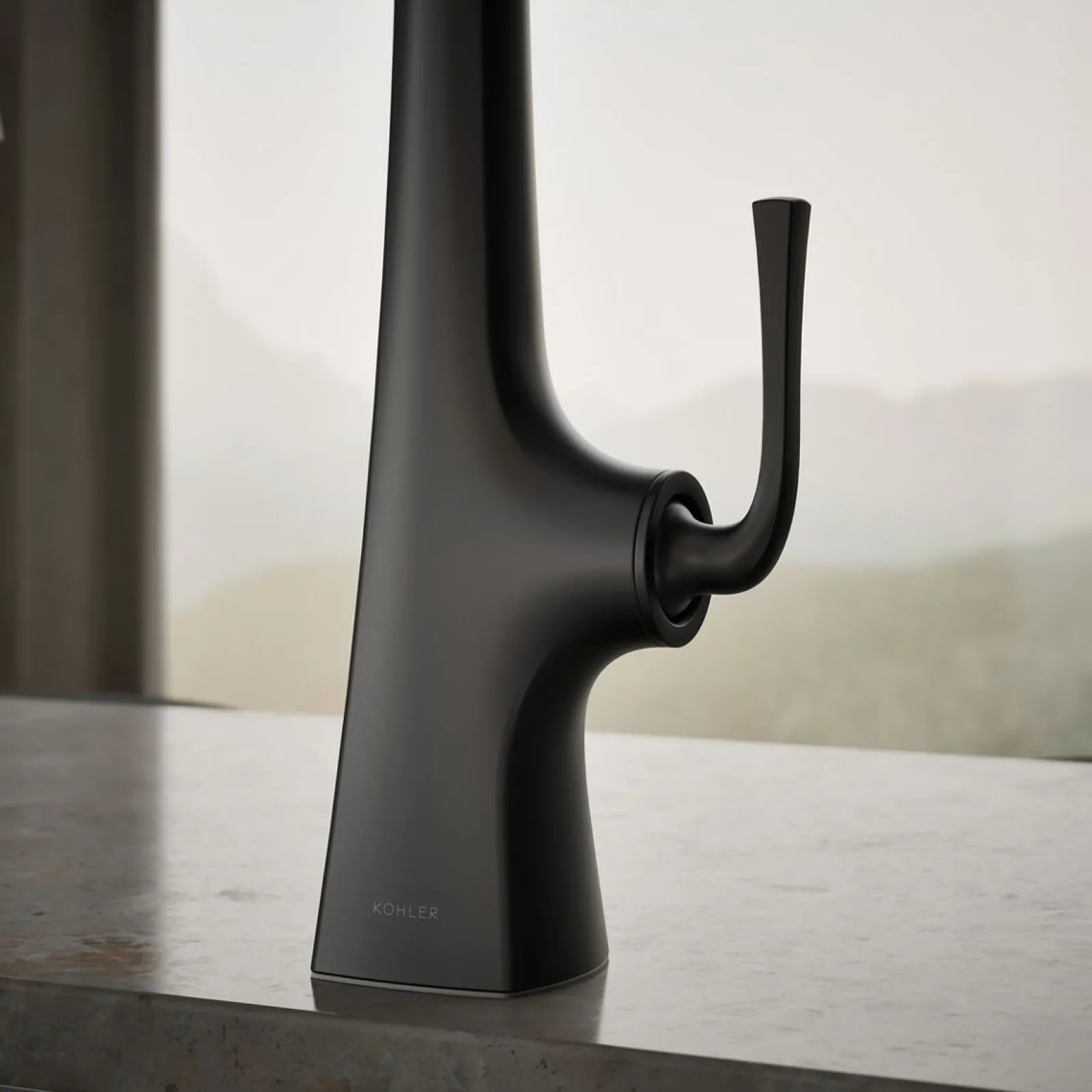 Semi-professional kitchen sink faucet with three-function sprayhead^Kohler Online