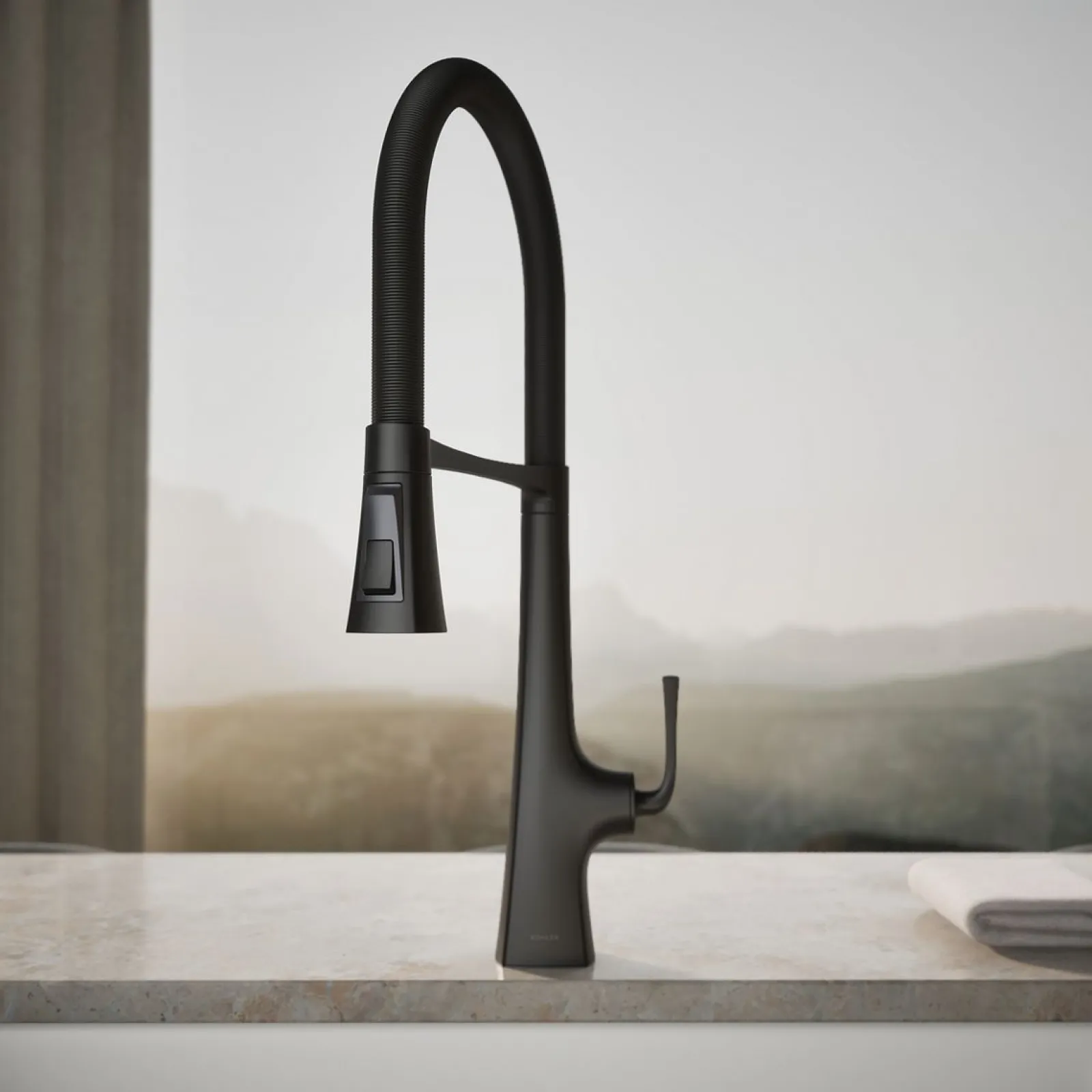 Semi-professional kitchen sink faucet with three-function sprayhead^Kohler New