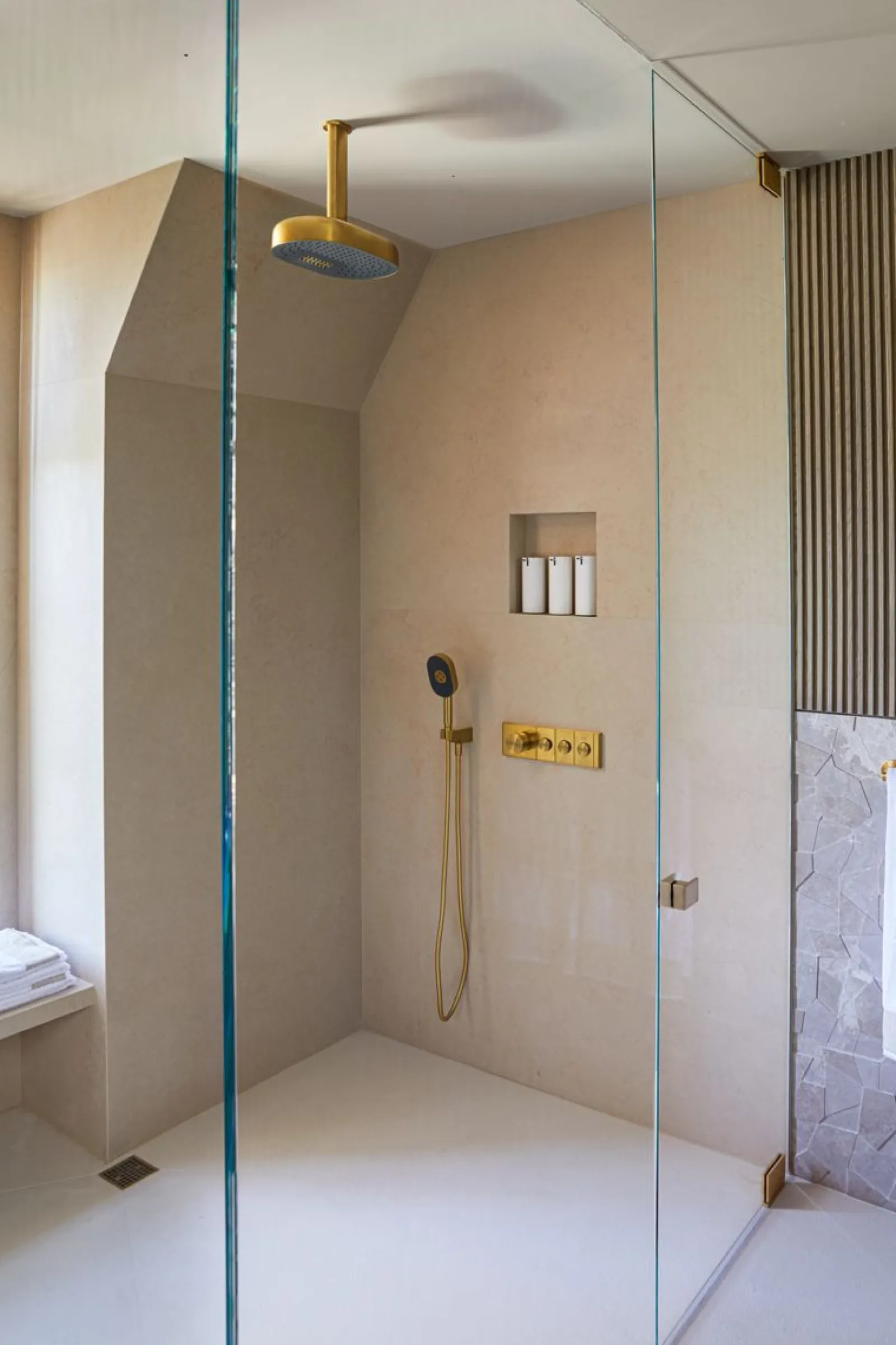 Three-outlet recessed mechanical thermostatic valve control^Kohler Online