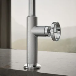 Touchless pull-down kitchen sink faucet with two-function sprayhead^Kohler Online