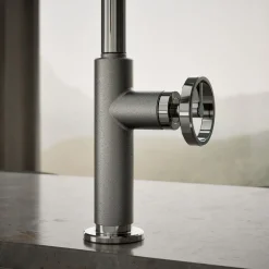 Touchless pull-down kitchen sink faucet with two-function sprayhead^Kohler Online