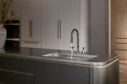Touchless pull-down kitchen sink faucet with two-function sprayhead^Kohler Best