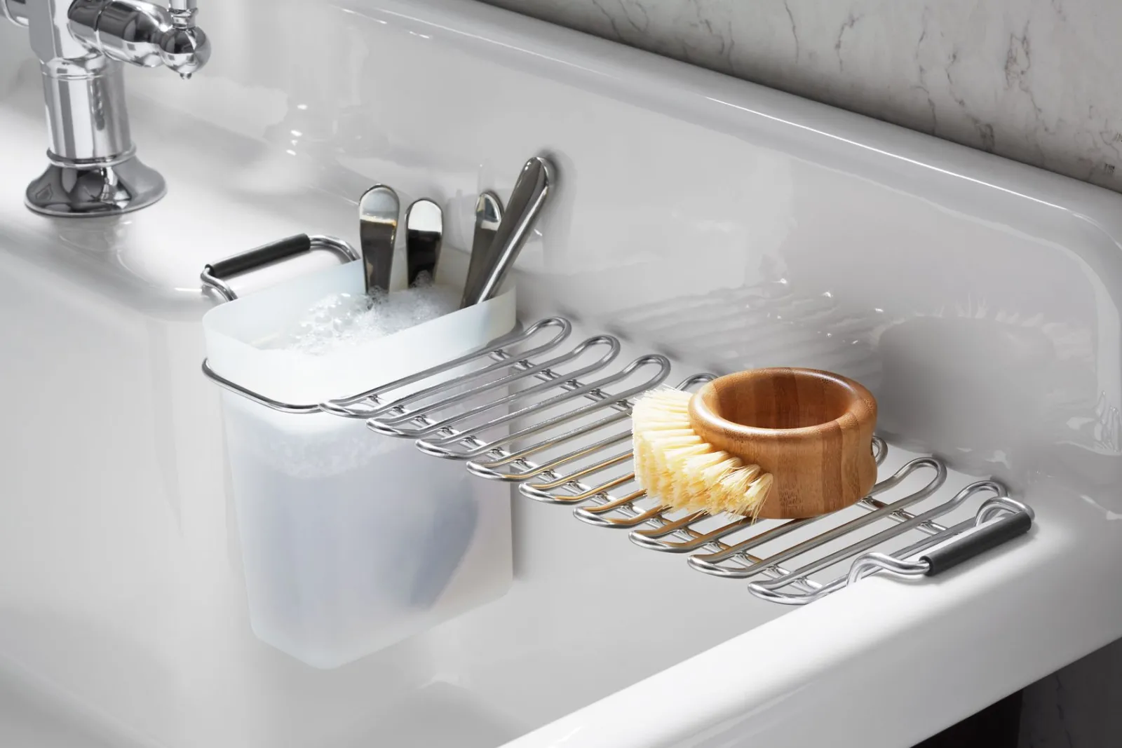 Utility rack with cup^Kohler