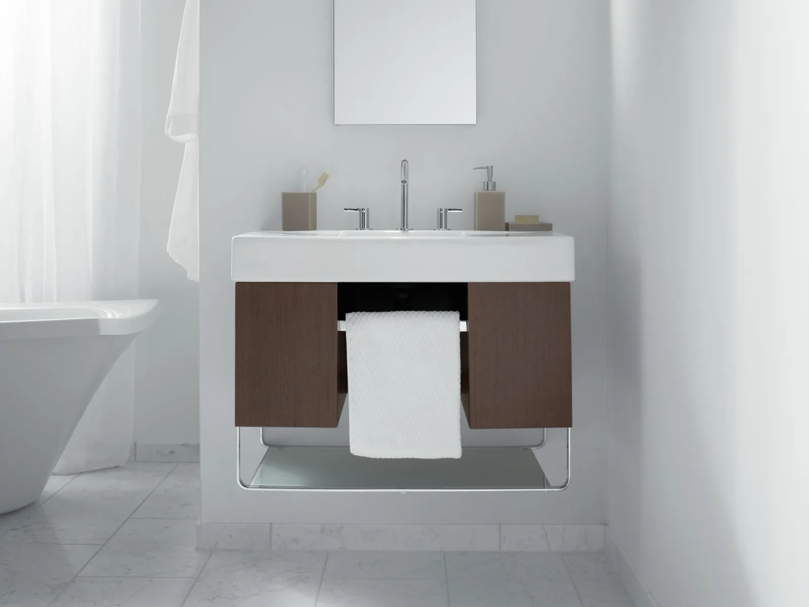15" W x 36-1/8" H aluminum single-door medicine cabinet with 107 degree hinge^Kohler New