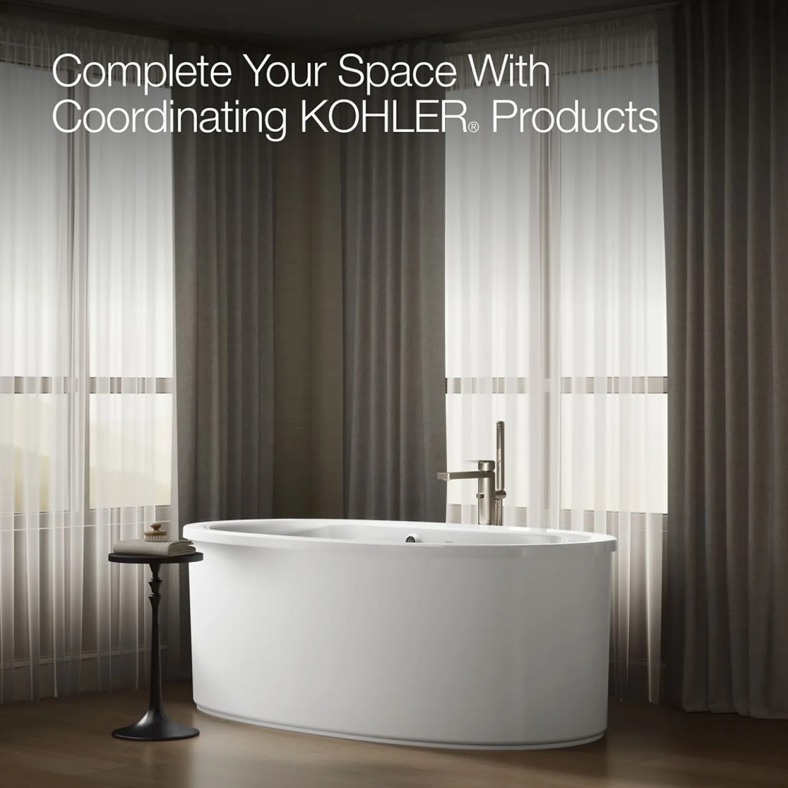 65-1/2" x 35-1/2" freestanding bath with Bask® heated surface and straight shroud^Kohler