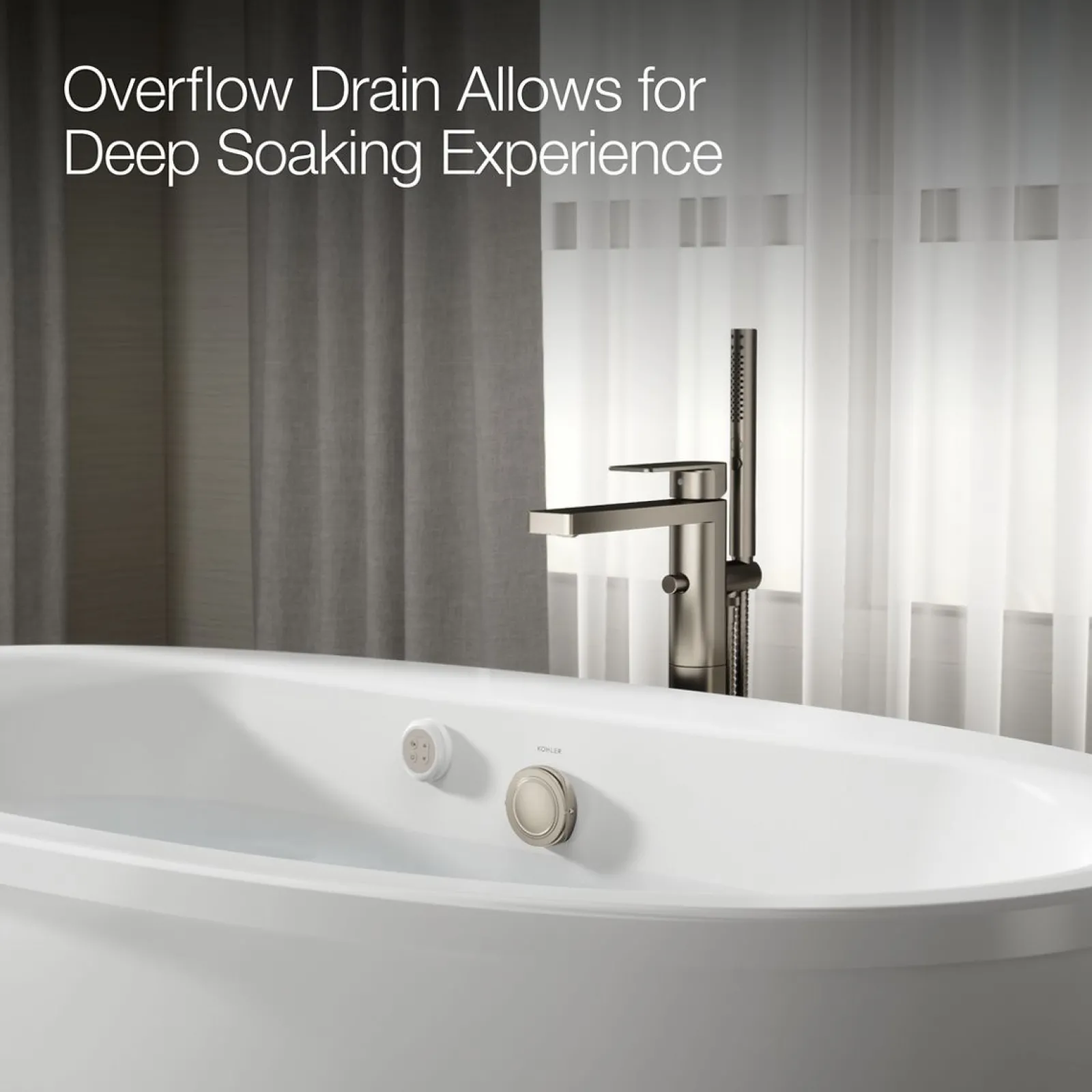 65-1/2" x 35-1/2" freestanding Heated BubbleMassage™ air bath with Bask® heated surface and straight shroud^Kohler